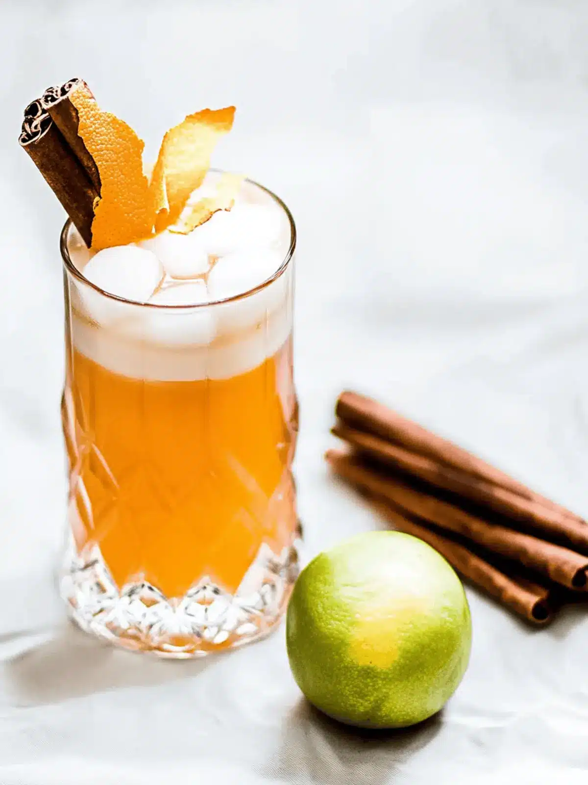 Wintercocktail Heißer Apfelpunsch